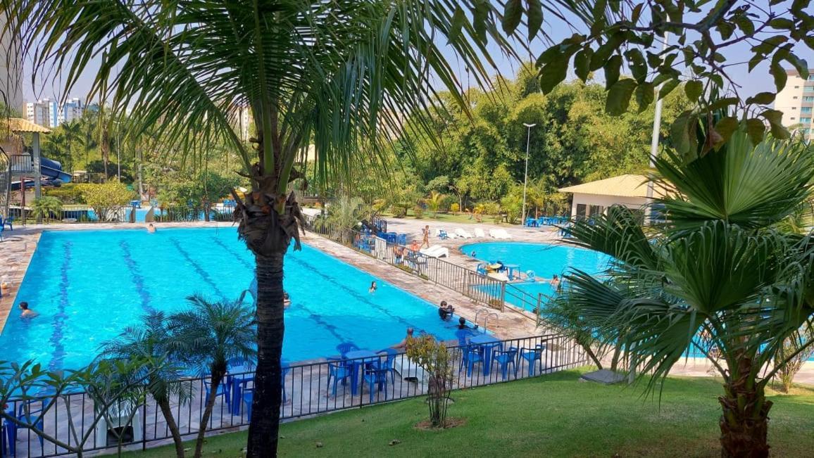 Golden Dolphin Express Aparthotel Caldas Novas Exterior photo