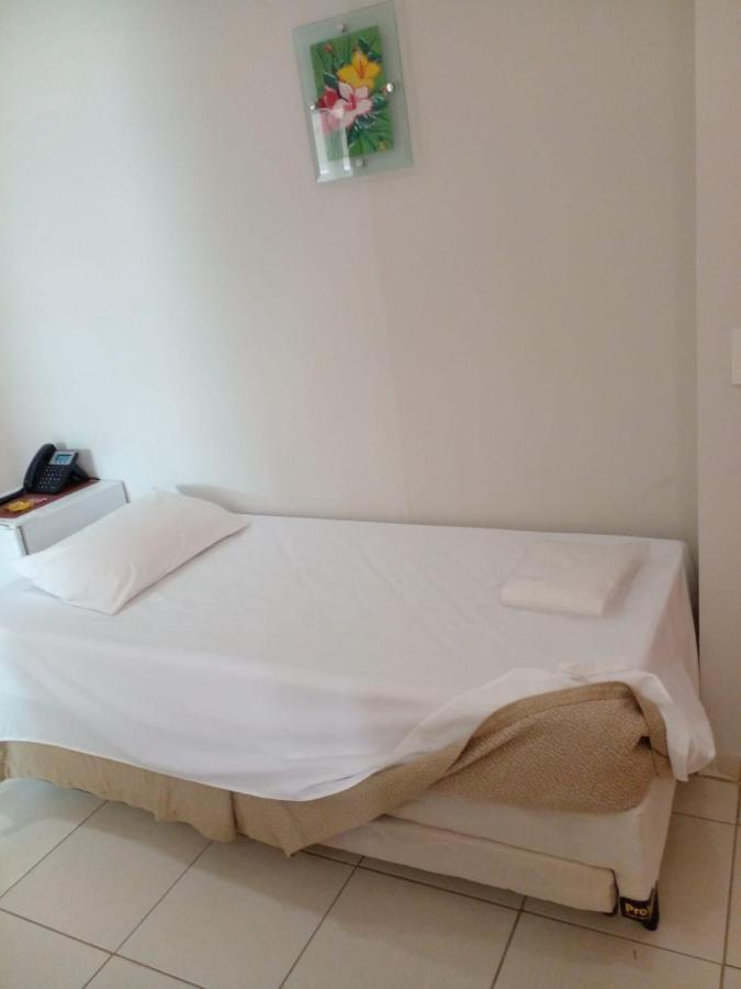 Golden Dolphin Express Aparthotel Caldas Novas Exterior photo